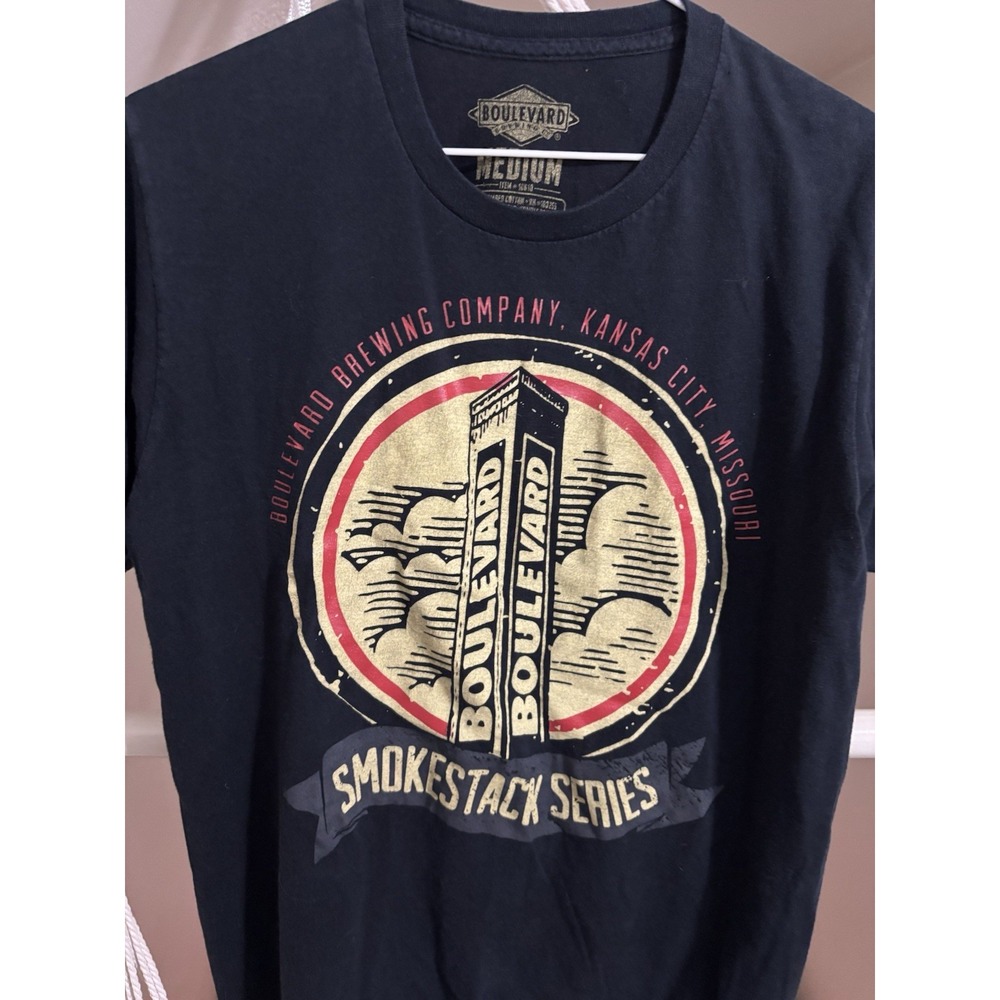 Boulevard Brewing company T-shirt M Kansas City Brewery Smokestack Series